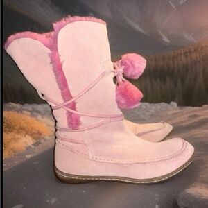 Steve Madden Iglou Baby Pink Suede Boots with Pom Poms, Women’s size 9